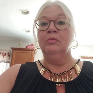 Meet your Posher, Carol